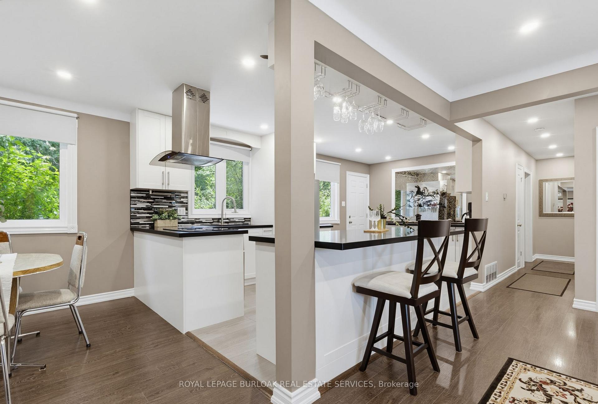 Photo 9 of 4500 Rogers Road, Burlington, Shoreacres — HOMEH