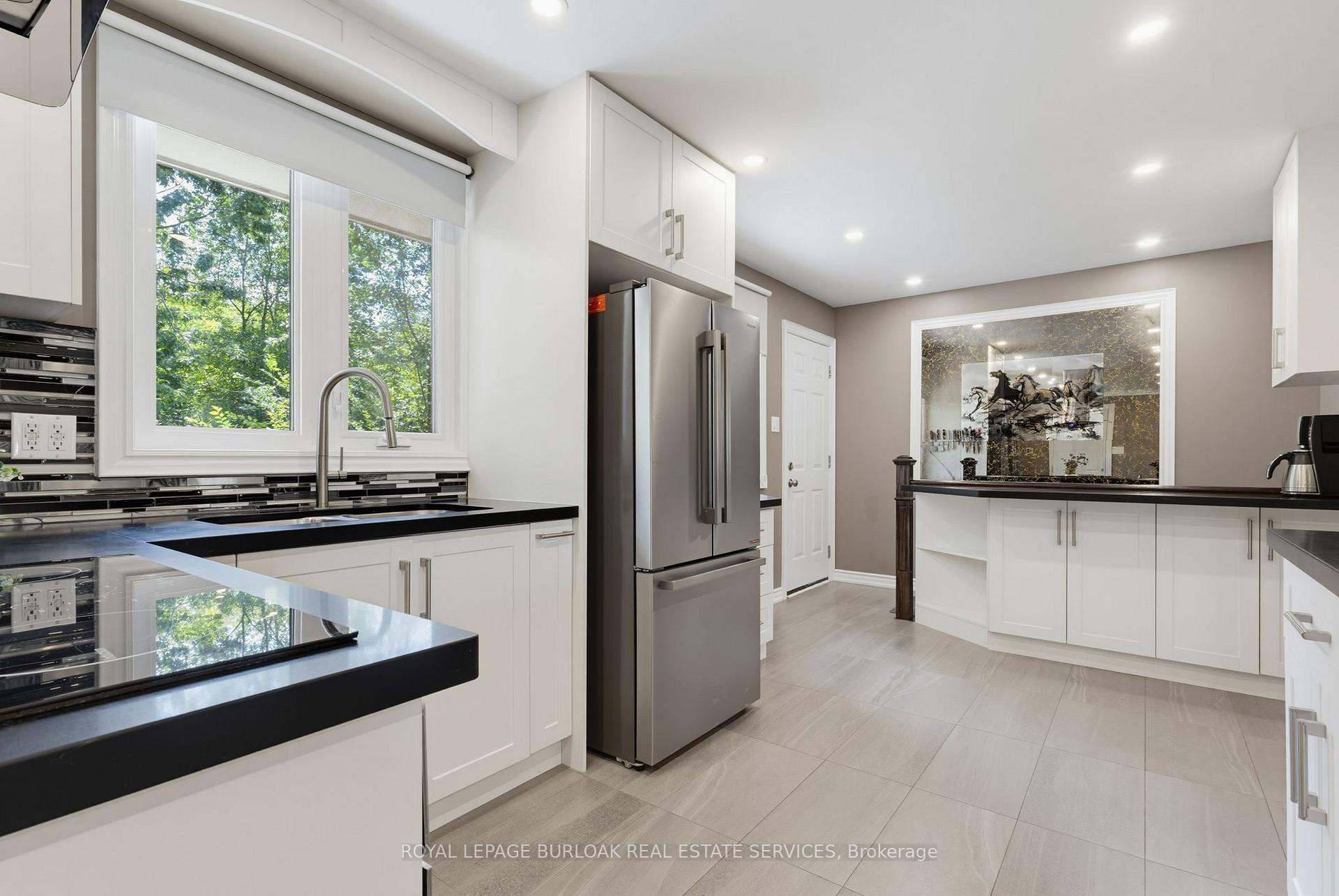Photo 12 of 4500 Rogers Road, Burlington, Shoreacres — HOMEH
