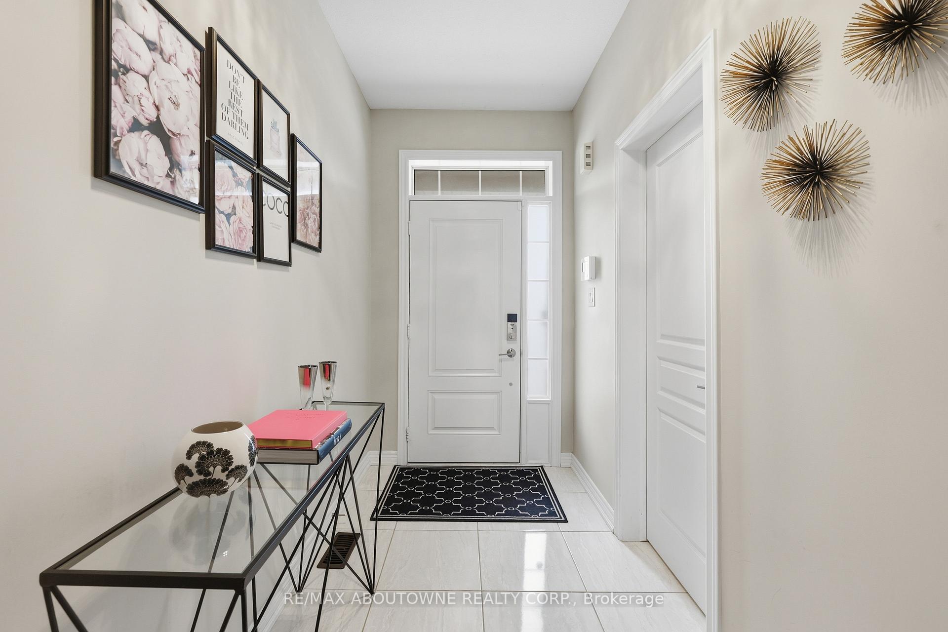 Photo 5 of 397 Wheat Boom Drive, Oakville, Joshua Meadows — HOMEH