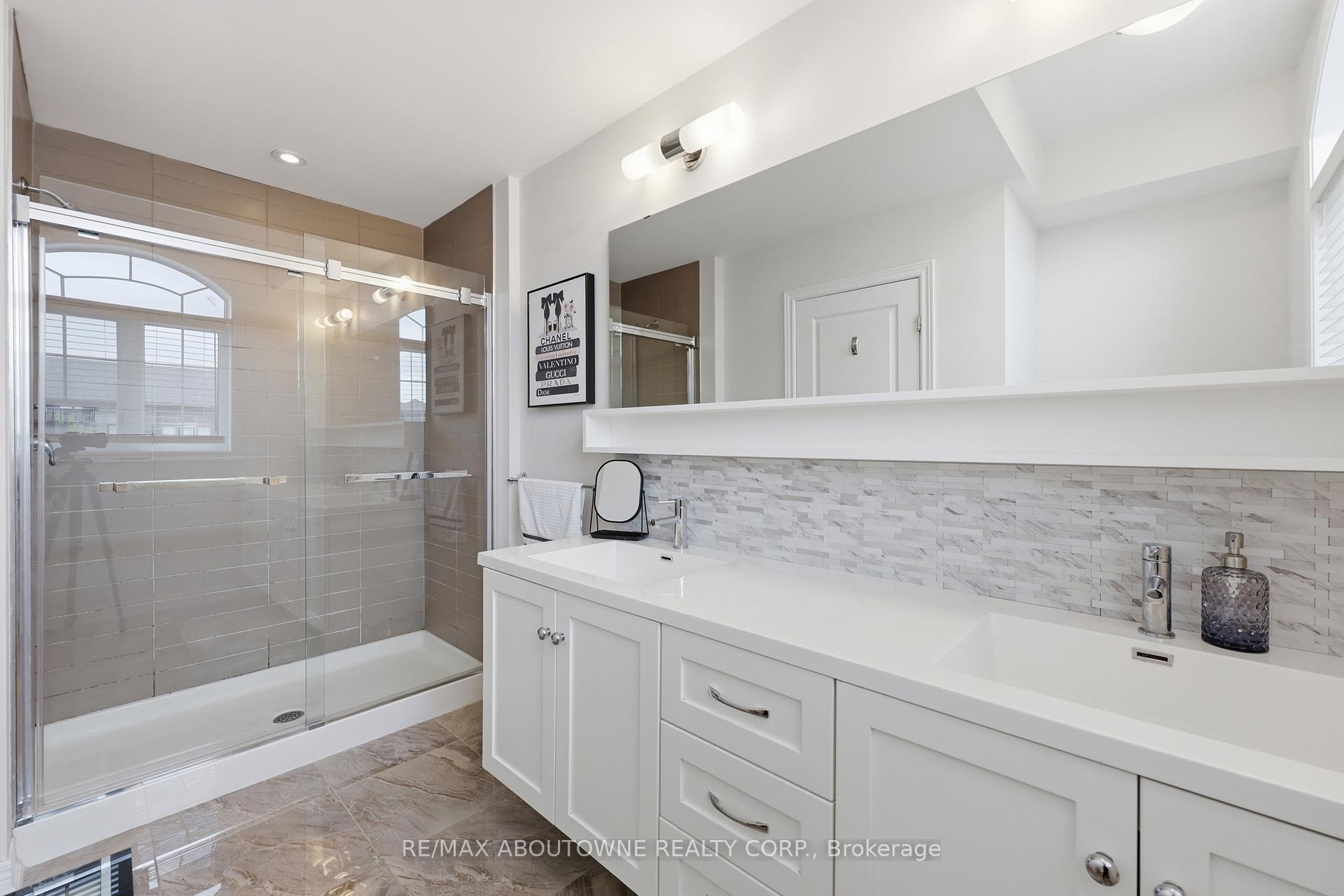 Photo 25 of 397 Wheat Boom Drive, Oakville, Joshua Meadows — HOMEH