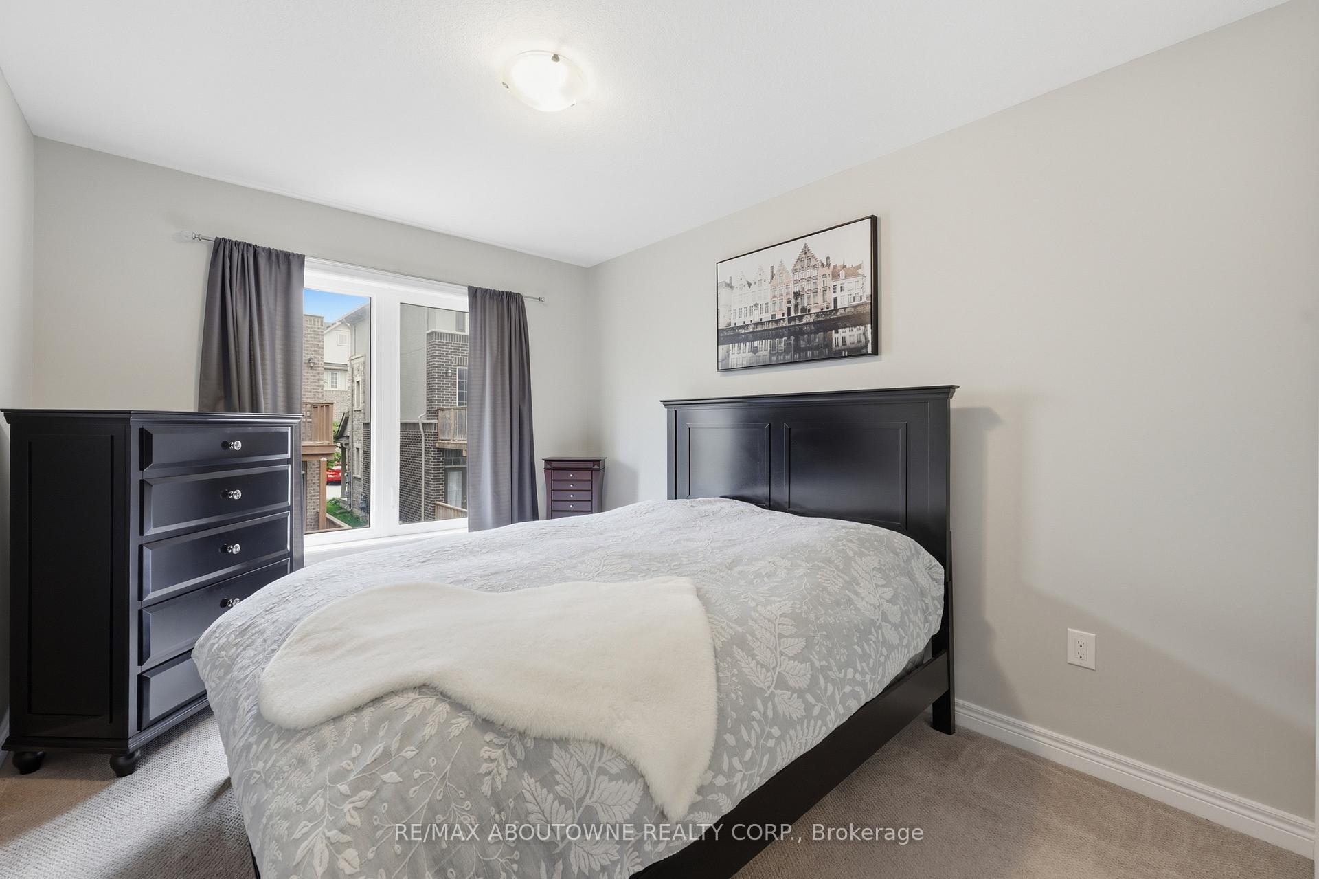 Photo 26 of 397 Wheat Boom Drive, Oakville, Joshua Meadows — HOMEH