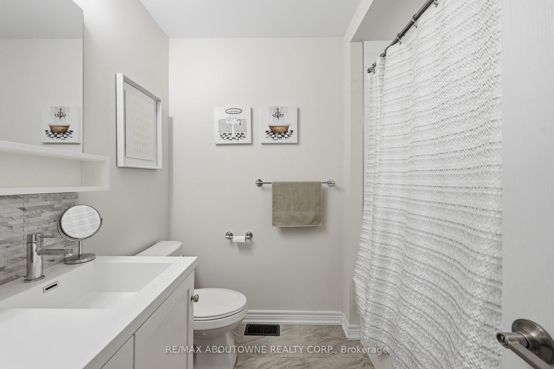 Photo 29 of 397 Wheat Boom Drive, Oakville, Joshua Meadows — HOMEH