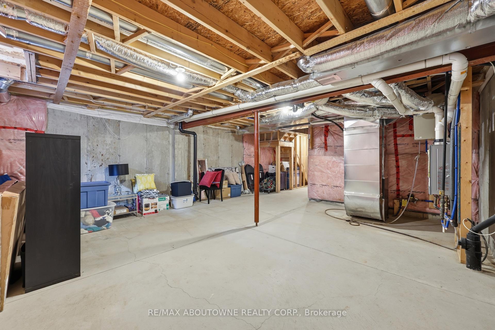 Photo 31 of 397 Wheat Boom Drive, Oakville, Joshua Meadows — HOMEH
