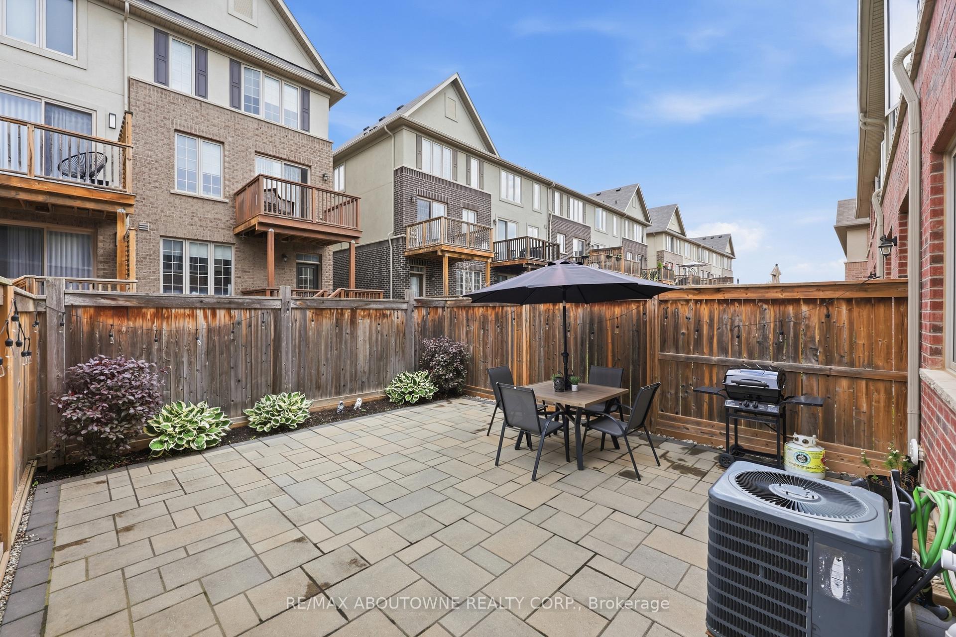 Photo 33 of 397 Wheat Boom Drive, Oakville, Joshua Meadows — HOMEH