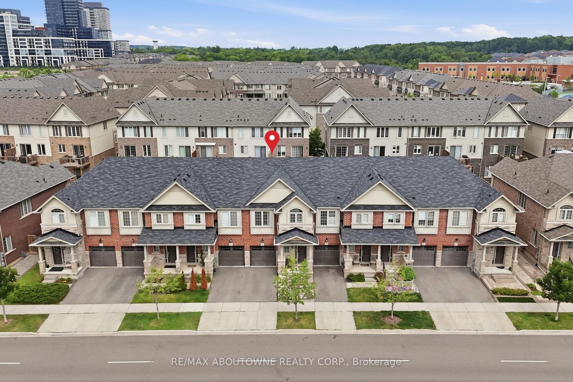 Photo 37 of 397 Wheat Boom Drive, Oakville, Joshua Meadows — HOMEH