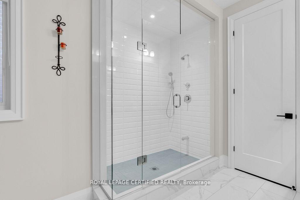Photo 33 of 3071 Trailside Drive, Oakville, Glenorchy — HOMEH