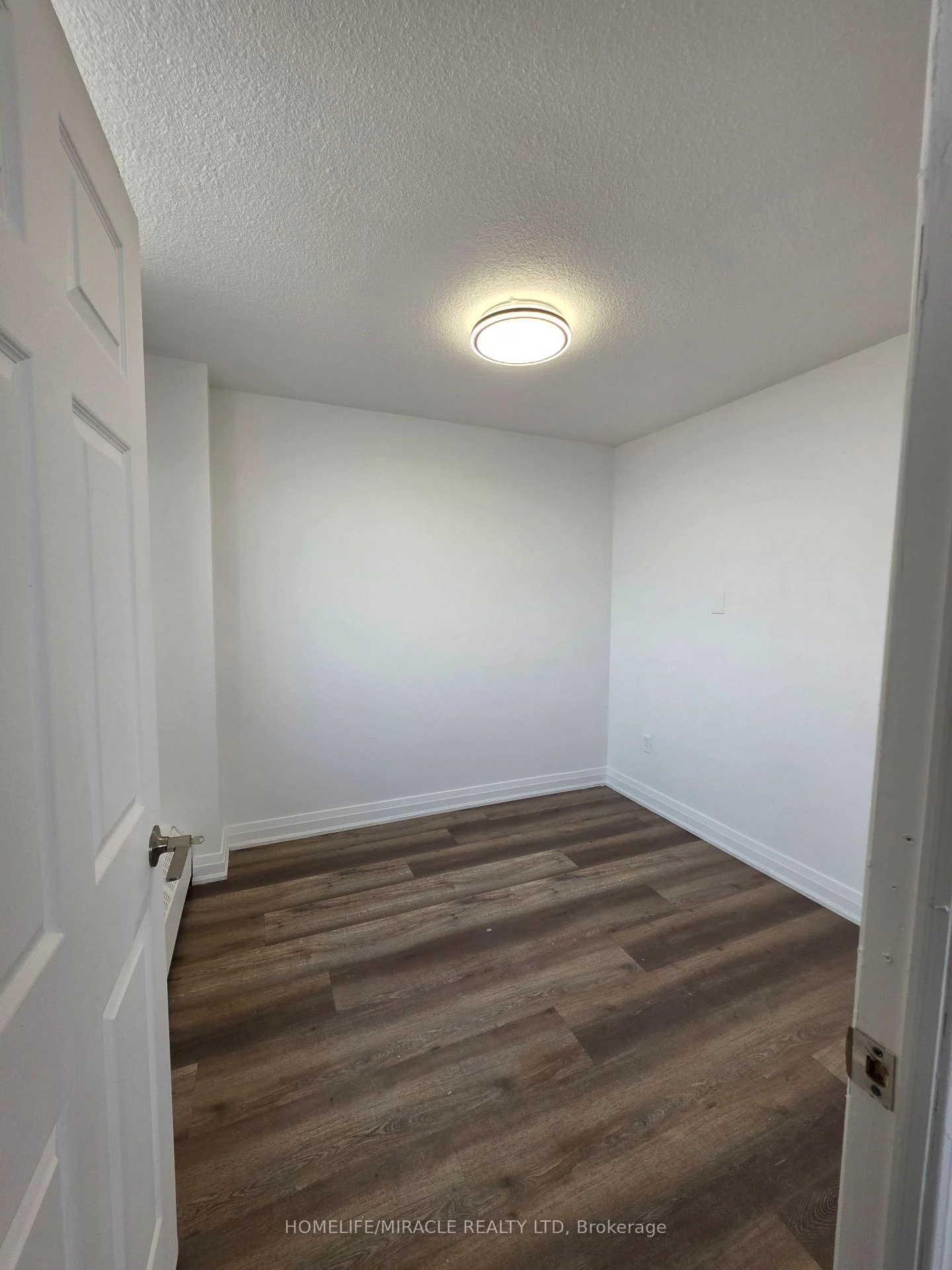 Photo 8 of Unit 1503, 2645 Kipling Avenue, Etobicoke, Mount Olive-Silverstone-Jamestown — HOMEH