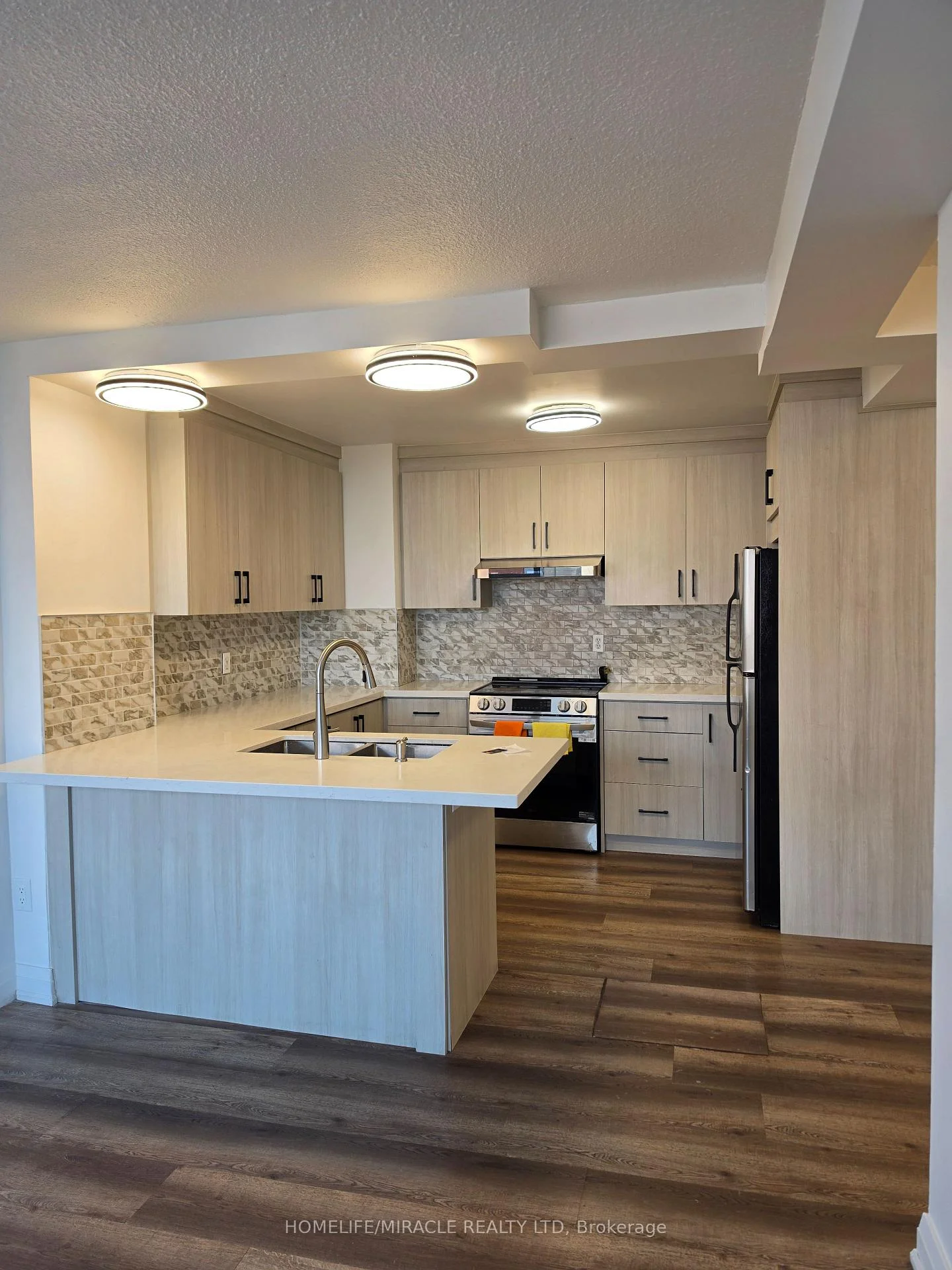 Photo 5 of Unit 1503, 2645 Kipling Avenue, Etobicoke, Mount Olive-Silverstone-Jamestown — HOMEH