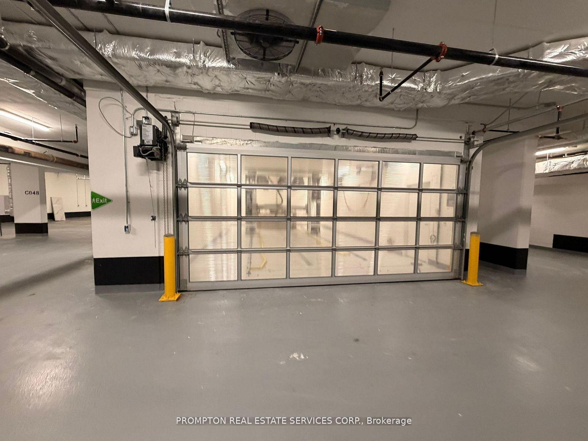 Photo 7 of Unit 1012, 75 Billes Heights, North York, Bayview Village — HOMEH