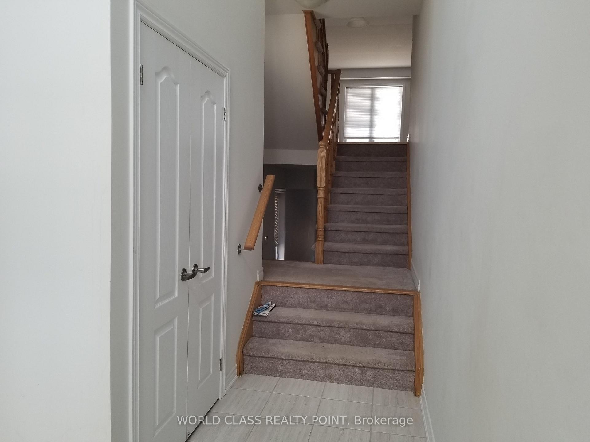 Photo 3 of Unit 32, 470 Linden Drive, Cambridge, Preston Heights — HOMEH