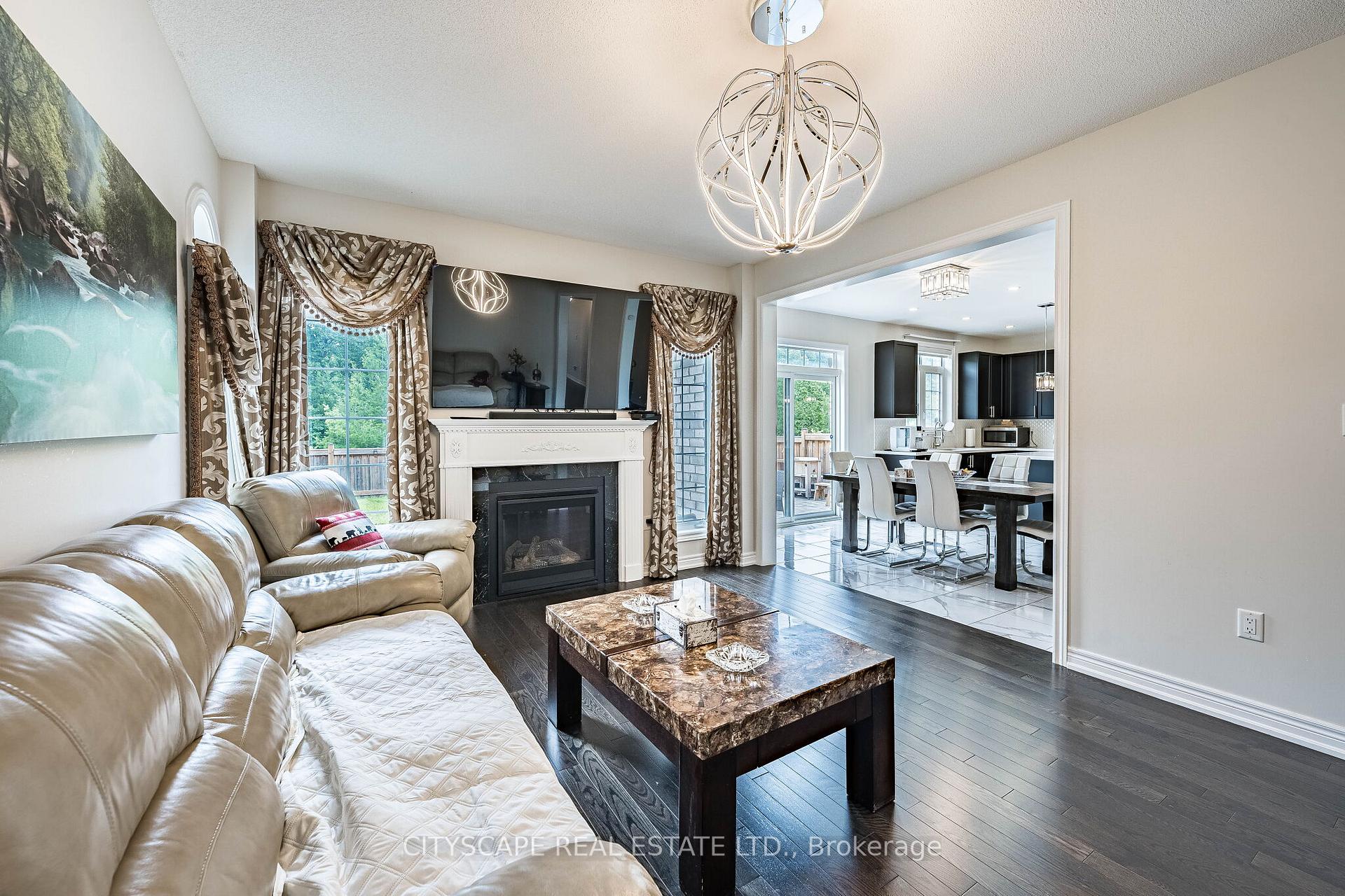 Photo 16 of 54 Ezra Crescent, Brampton, Northwest Brampton — HOMEH