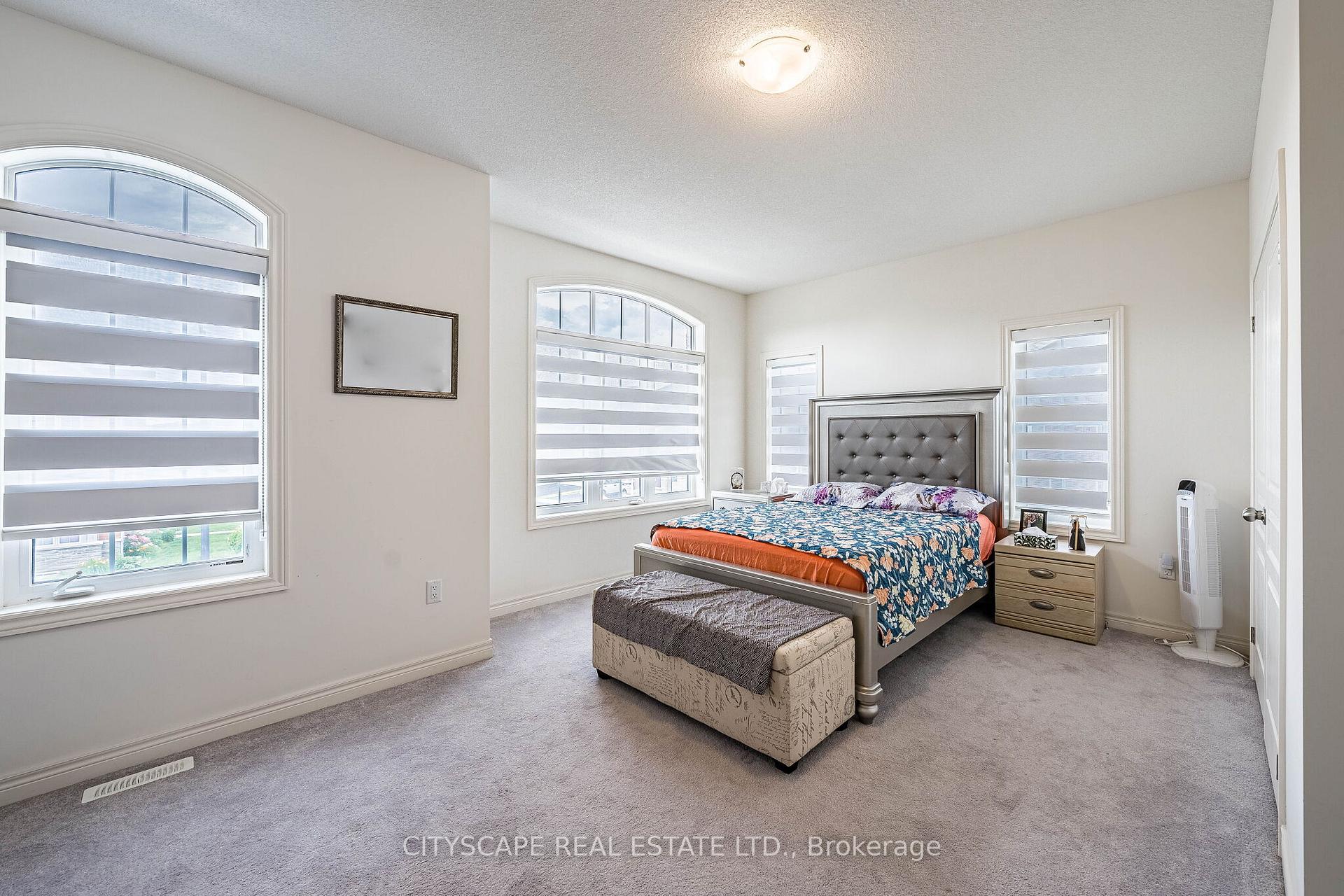Photo 24 of 54 Ezra Crescent, Brampton, Northwest Brampton — HOMEH