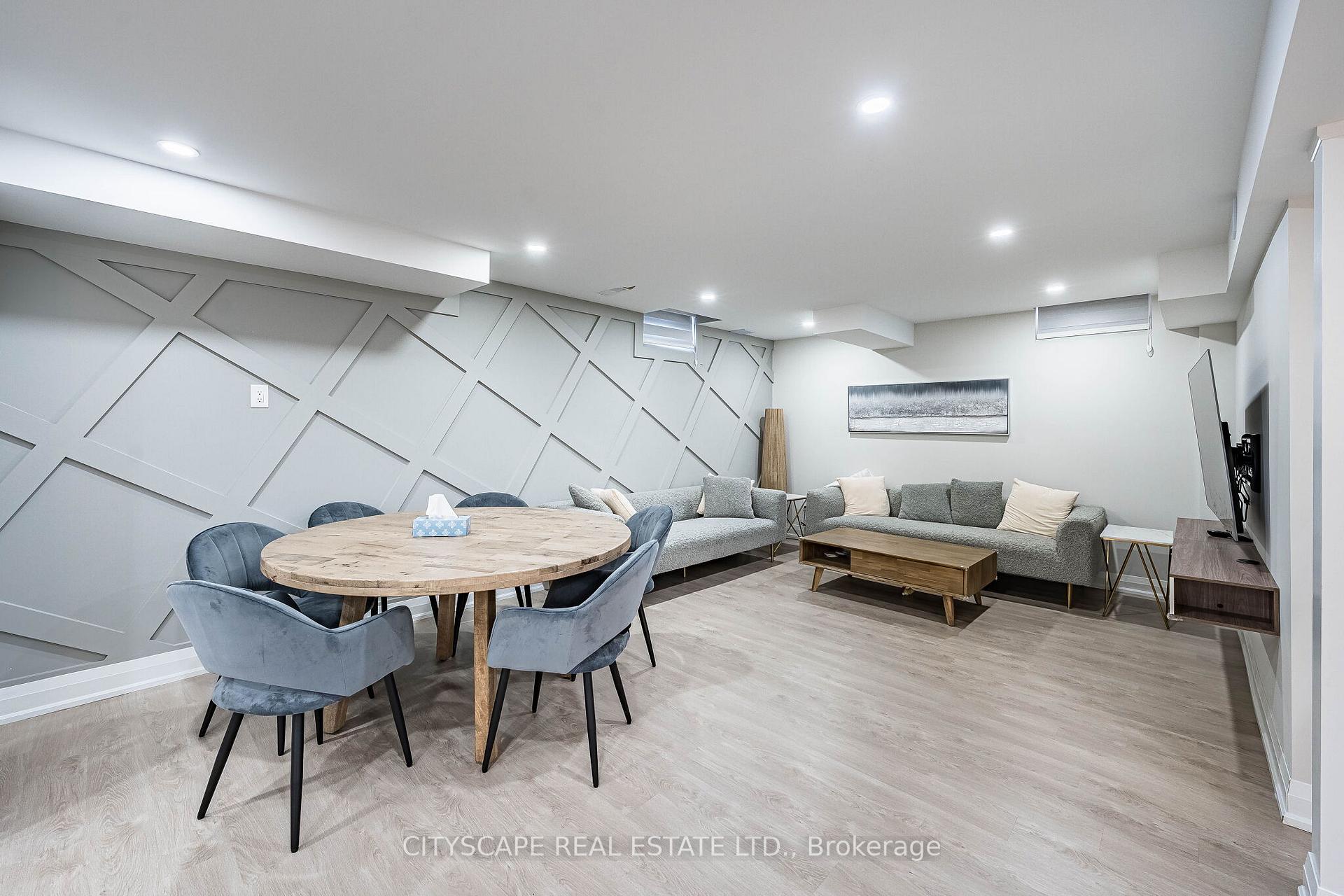 Photo 33 of 54 Ezra Crescent, Brampton, Northwest Brampton — HOMEH