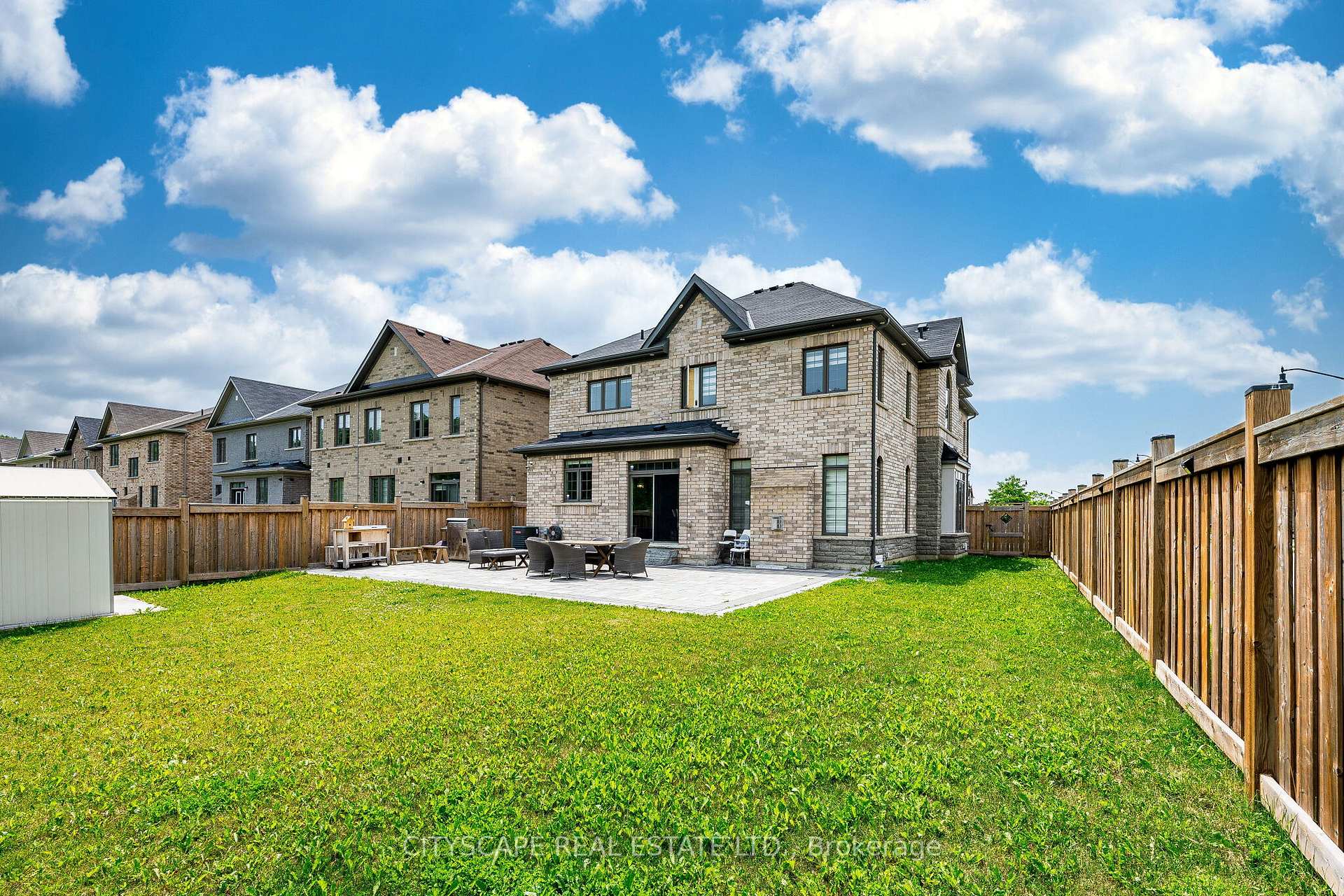 Photo 42 of 54 Ezra Crescent, Brampton, Northwest Brampton — HOMEH