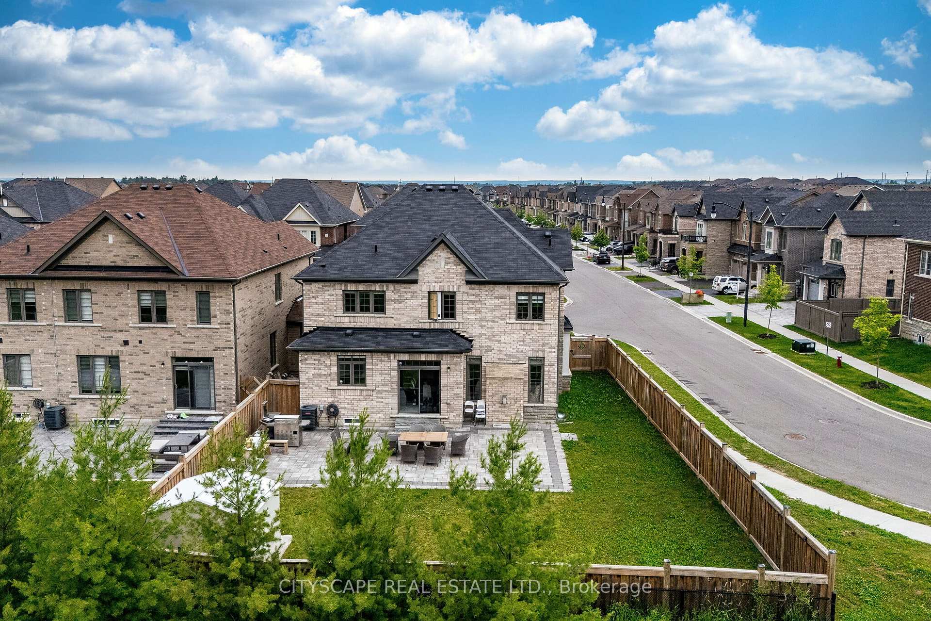 Photo 45 of 54 Ezra Crescent, Brampton, Northwest Brampton — HOMEH