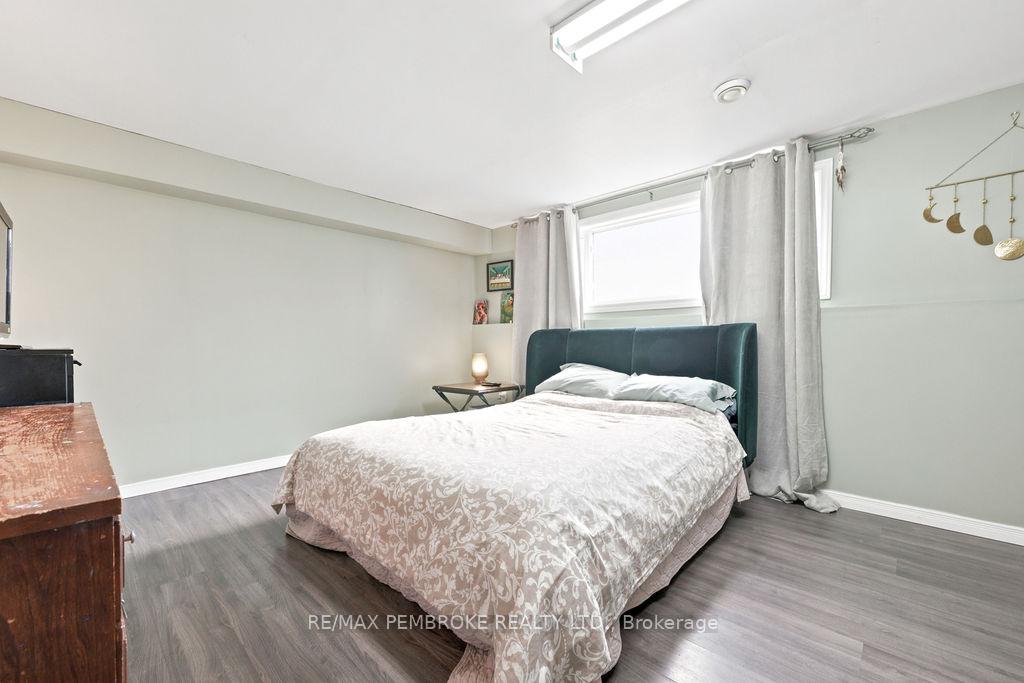 Photo 21 of 41 Meadowbrook Drive, Laurentian Valley, Laurentian Valley — HOMEH