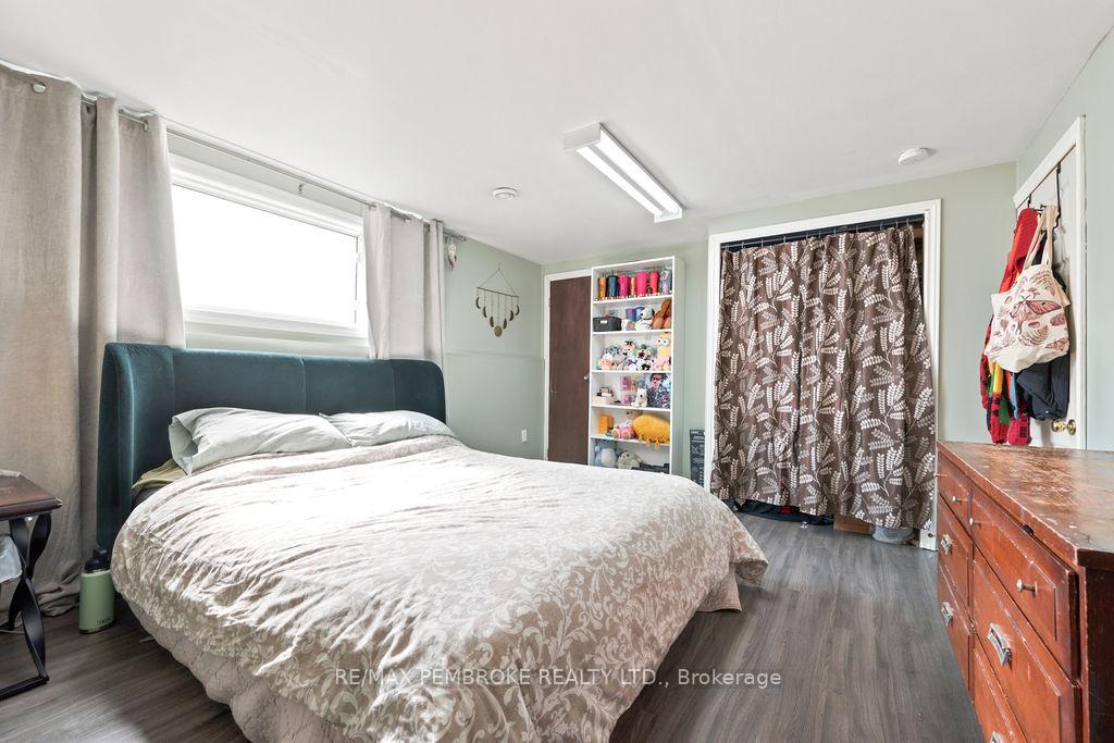 Photo 23 of 41 Meadowbrook Drive, Laurentian Valley, Laurentian Valley — HOMEH
