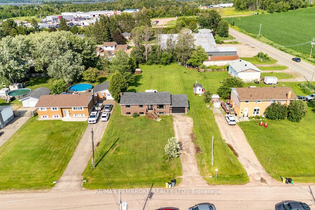 Photo 46 of 41 Meadowbrook Drive, Laurentian Valley, Laurentian Valley — HOMEH