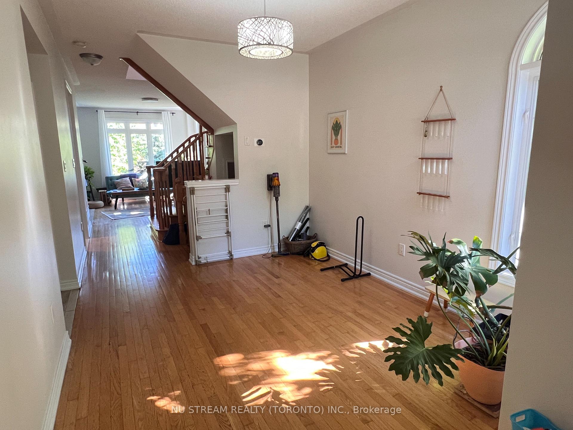 Photo 4 of 195 Cabernet Road, Vaughan, Patterson — HOMEH