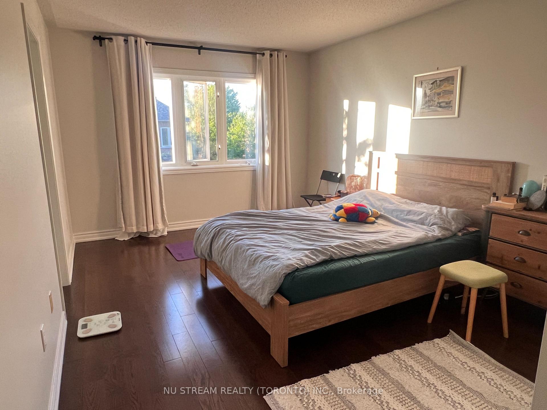 Photo 10 of 195 Cabernet Road, Vaughan, Patterson — HOMEH