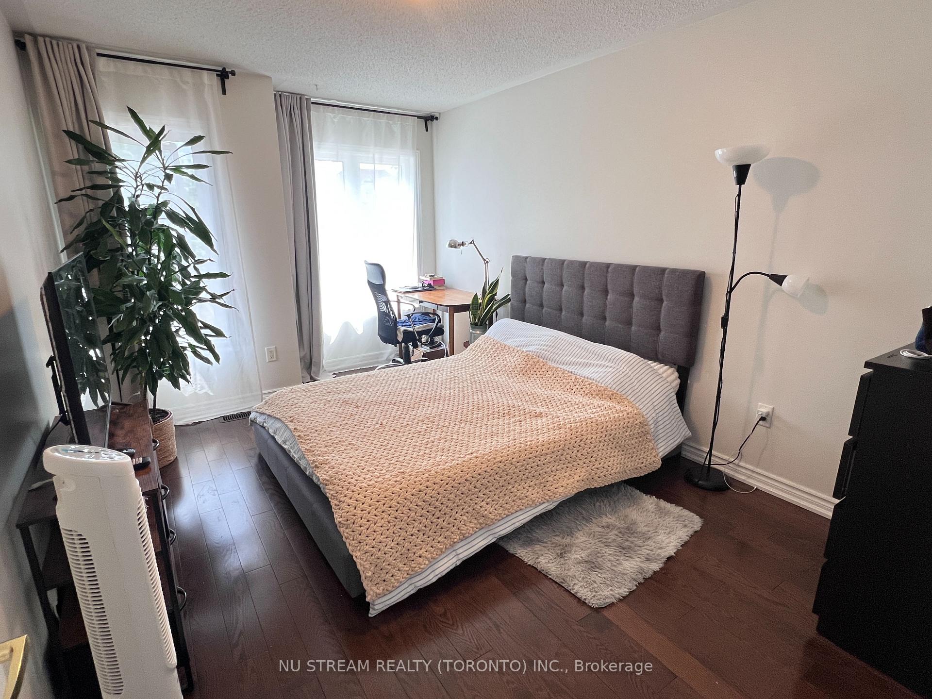 Photo 14 of 195 Cabernet Road, Vaughan, Patterson — HOMEH