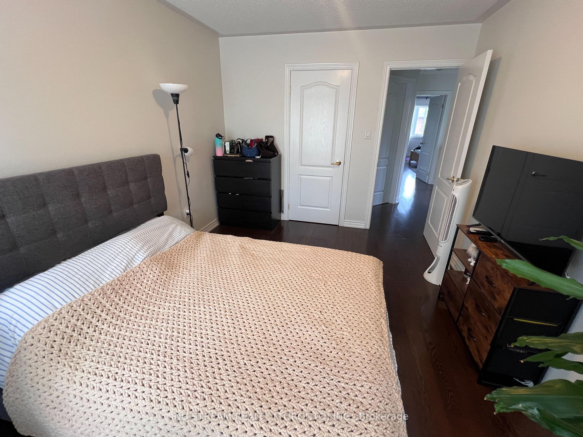 Photo 15 of 195 Cabernet Road, Vaughan, Patterson — HOMEH
