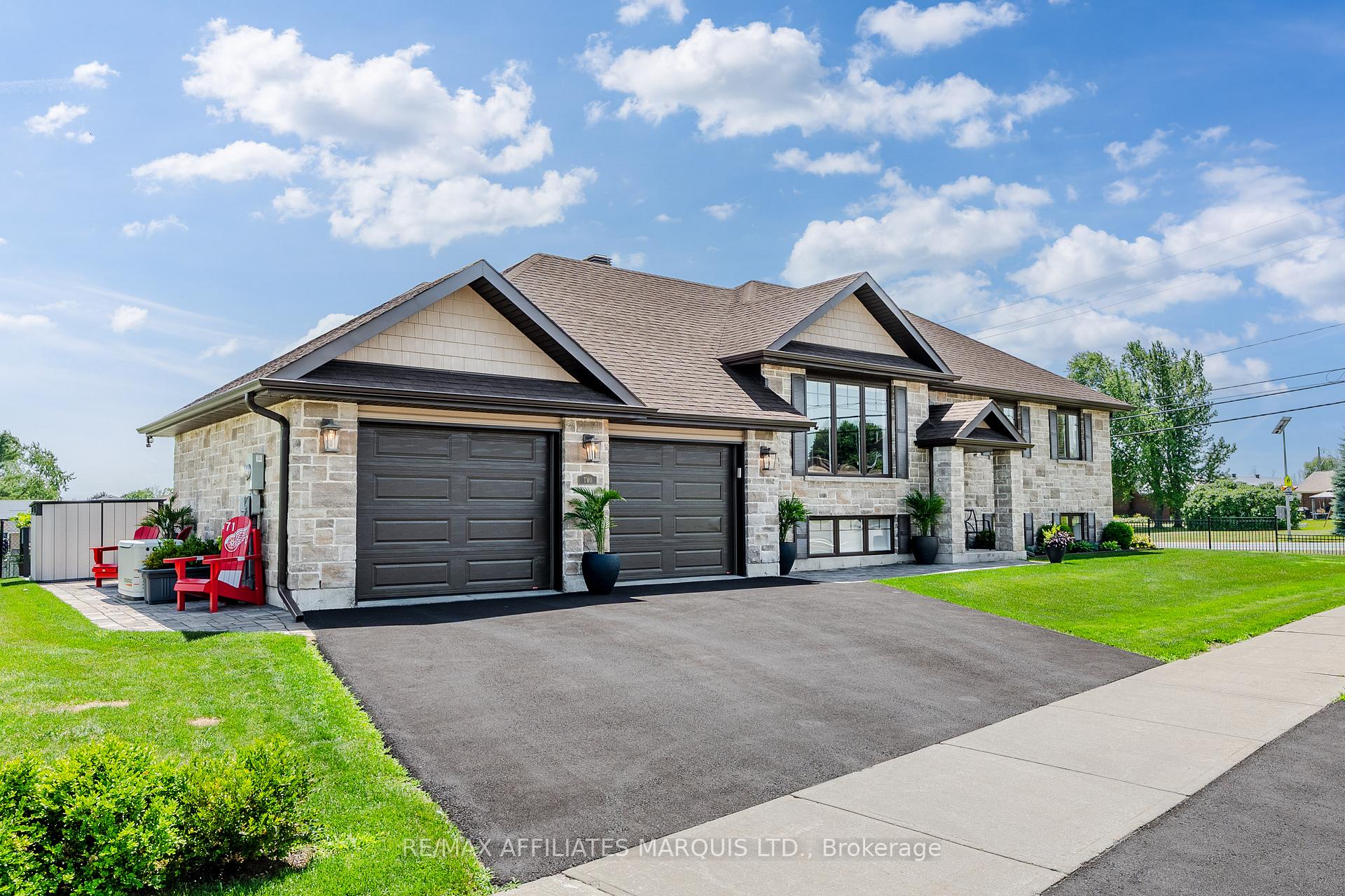Photo 2 of 2 Mercier Avenue E, Cornwall, Cornwall — HOMEH