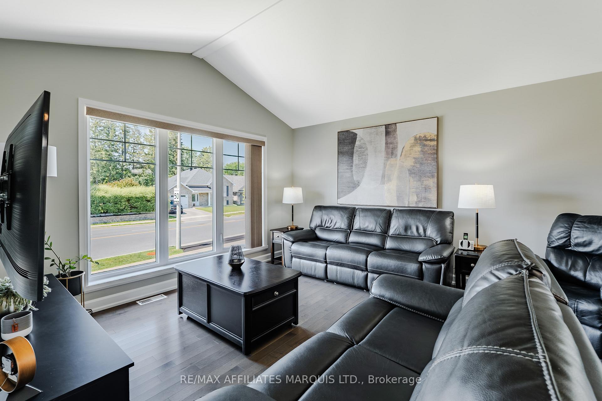 Photo 7 of 2 Mercier Avenue E, Cornwall, Cornwall — HOMEH