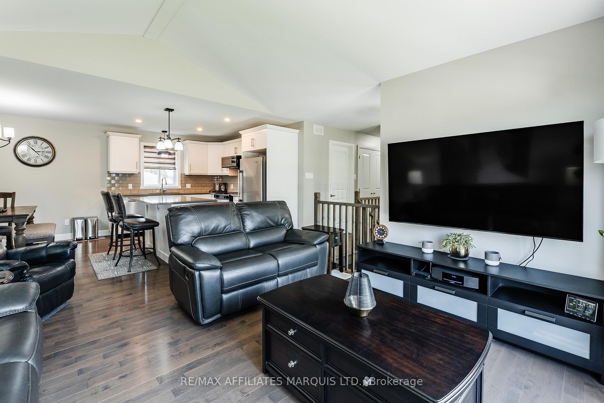 Photo 10 of 2 Mercier Avenue E, Cornwall, Cornwall — HOMEH