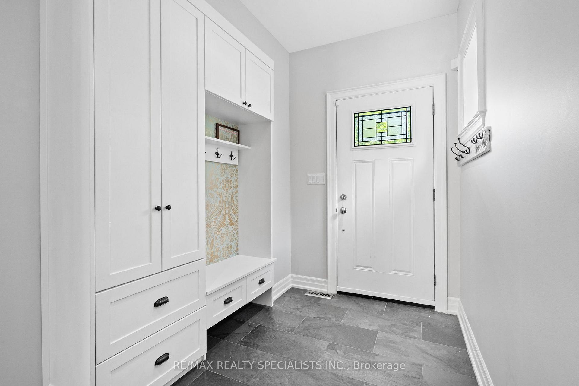 Photo 2 of 73 Eleventh Street, Etobicoke, New Toronto — HOMEH