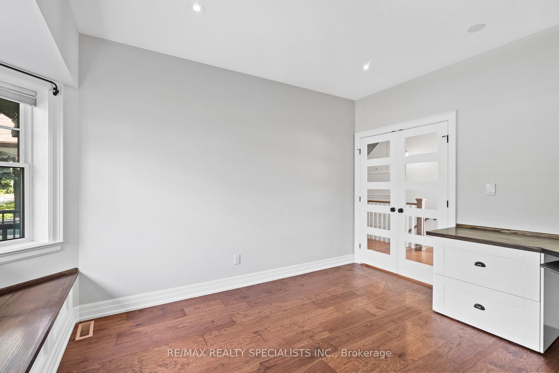 Photo 6 of 73 Eleventh Street, Etobicoke, New Toronto — HOMEH