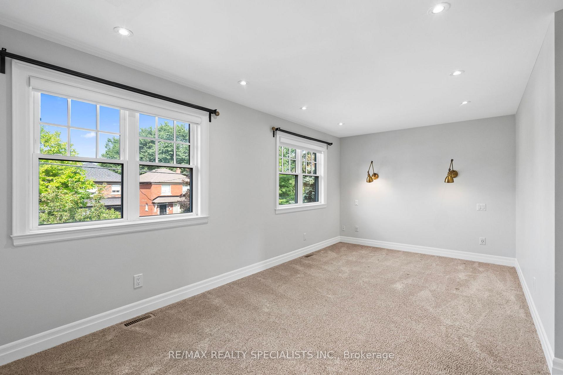 Photo 20 of 73 Eleventh Street, Etobicoke, New Toronto — HOMEH