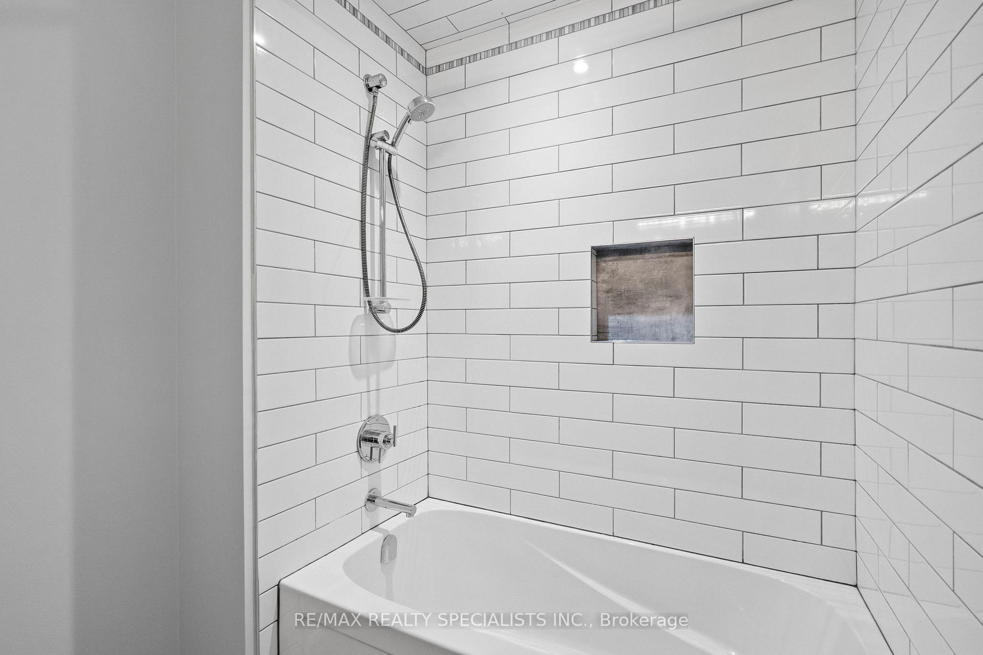 Photo 22 of 73 Eleventh Street, Etobicoke, New Toronto — HOMEH