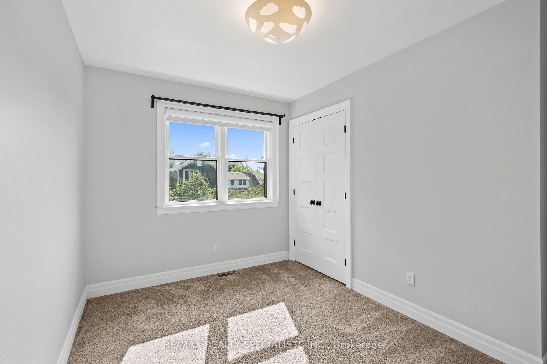 Photo 24 of 73 Eleventh Street, Etobicoke, New Toronto — HOMEH