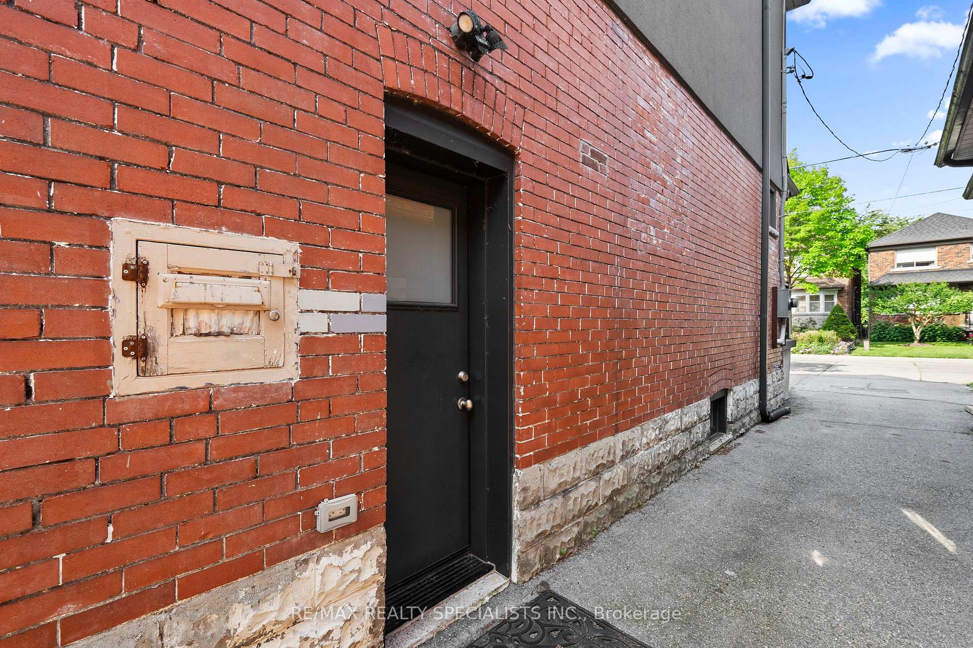 Photo 48 of 73 Eleventh Street, Etobicoke, New Toronto — HOMEH