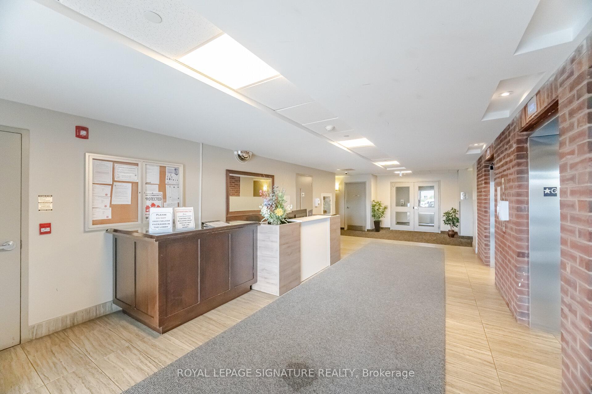 Photo 3 of Unit 809, 7325 Markham Road, Markham, Cedarwood — HOMEH