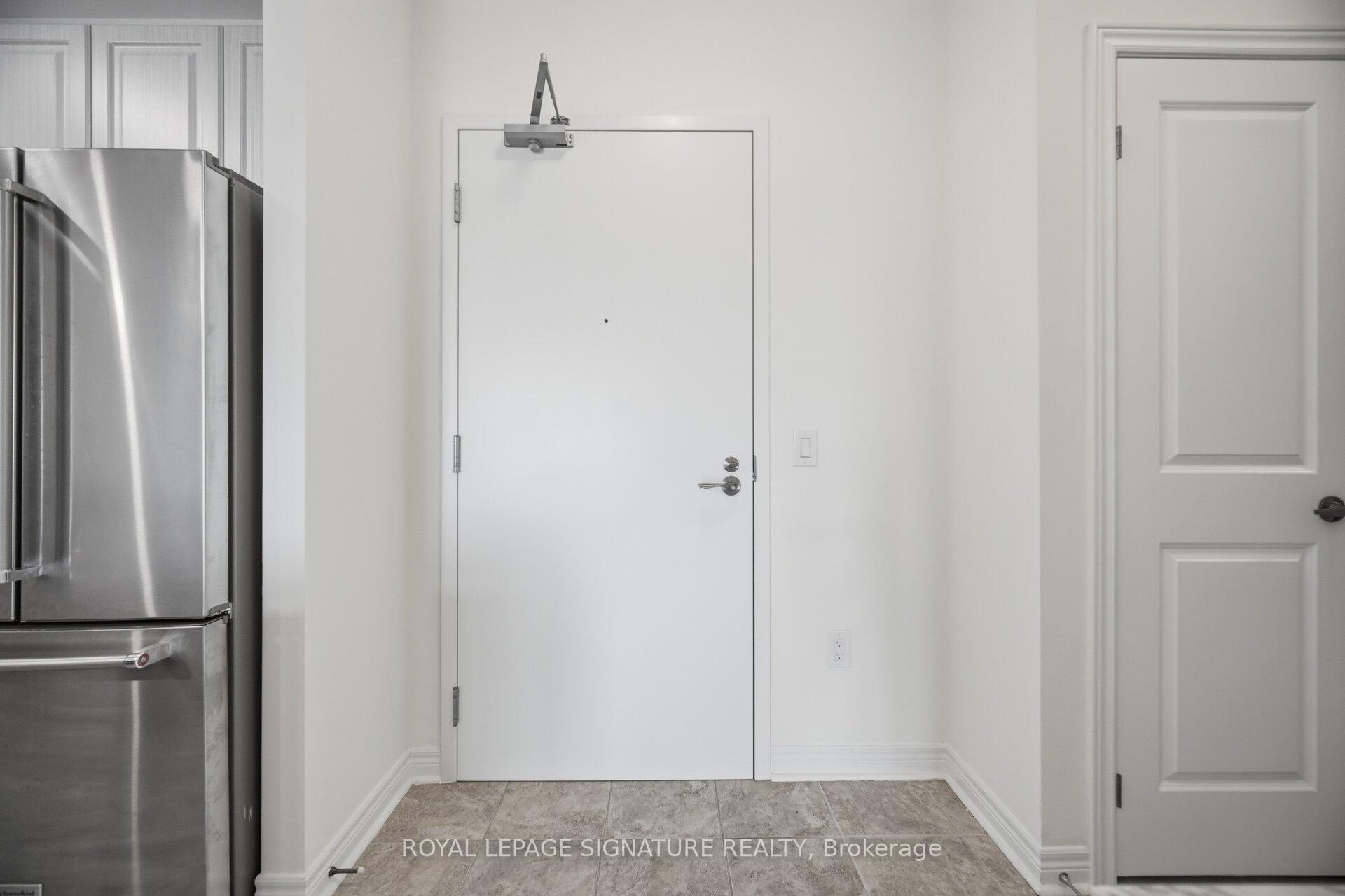 Photo 5 of Unit 809, 7325 Markham Road, Markham, Cedarwood — HOMEH