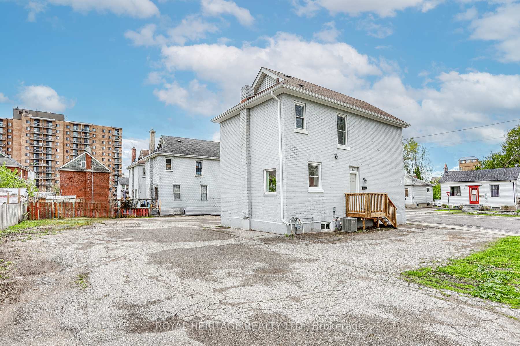 Photo 22 of 145 Centre Street N, Oshawa, O'Neill — HOMEH