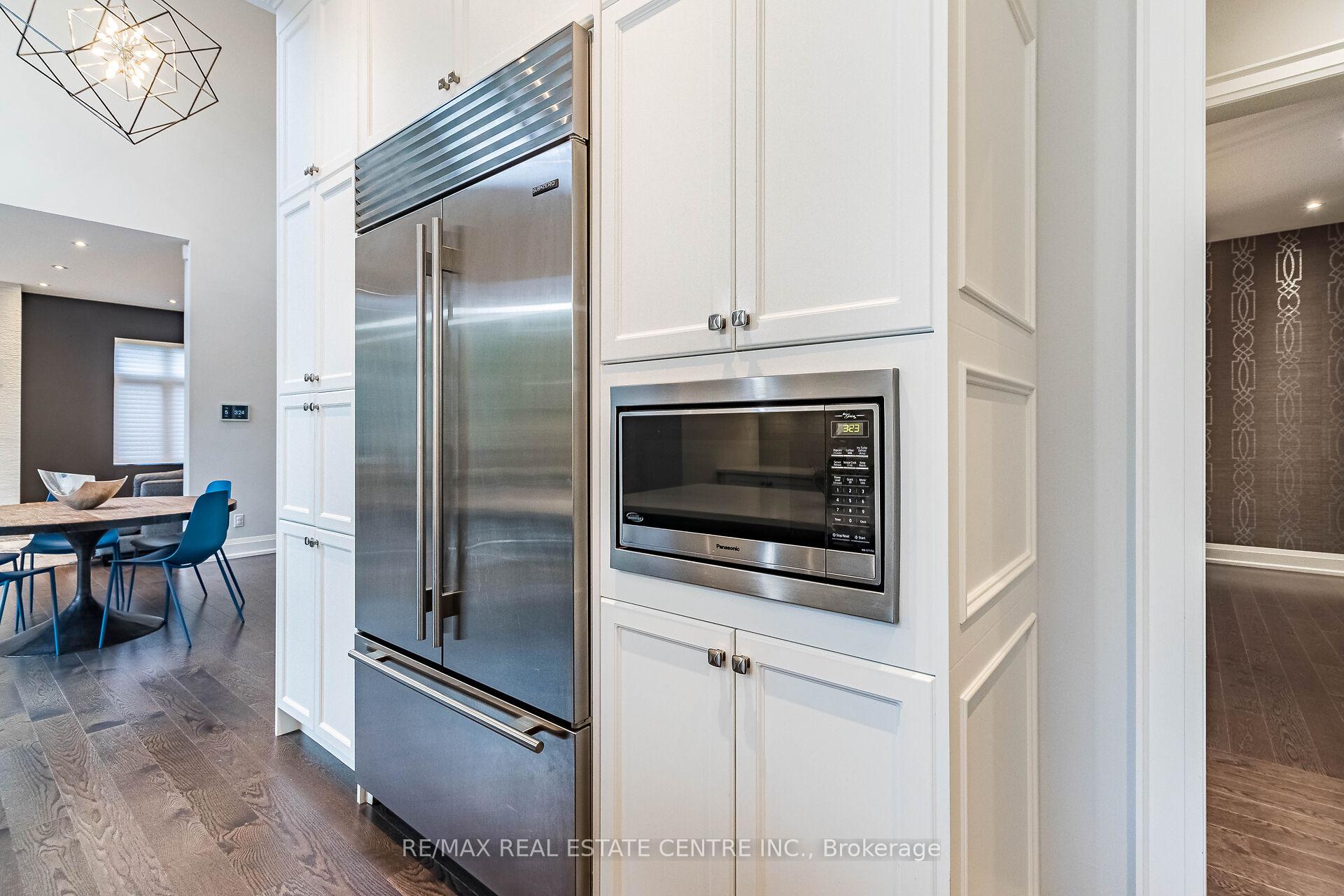 Photo 13 of 76 Ben Machree Drive, Mississauga, Port Credit — HOMEH