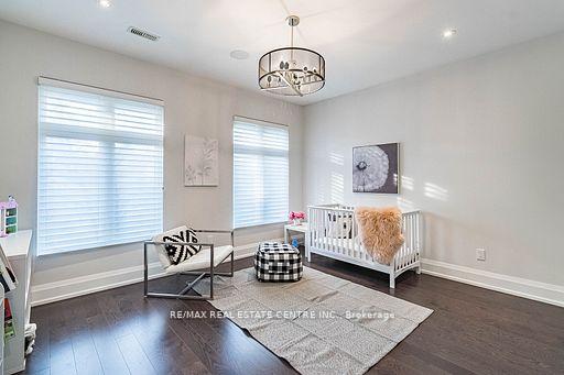Photo 29 of 76 Ben Machree Drive, Mississauga, Port Credit — HOMEH