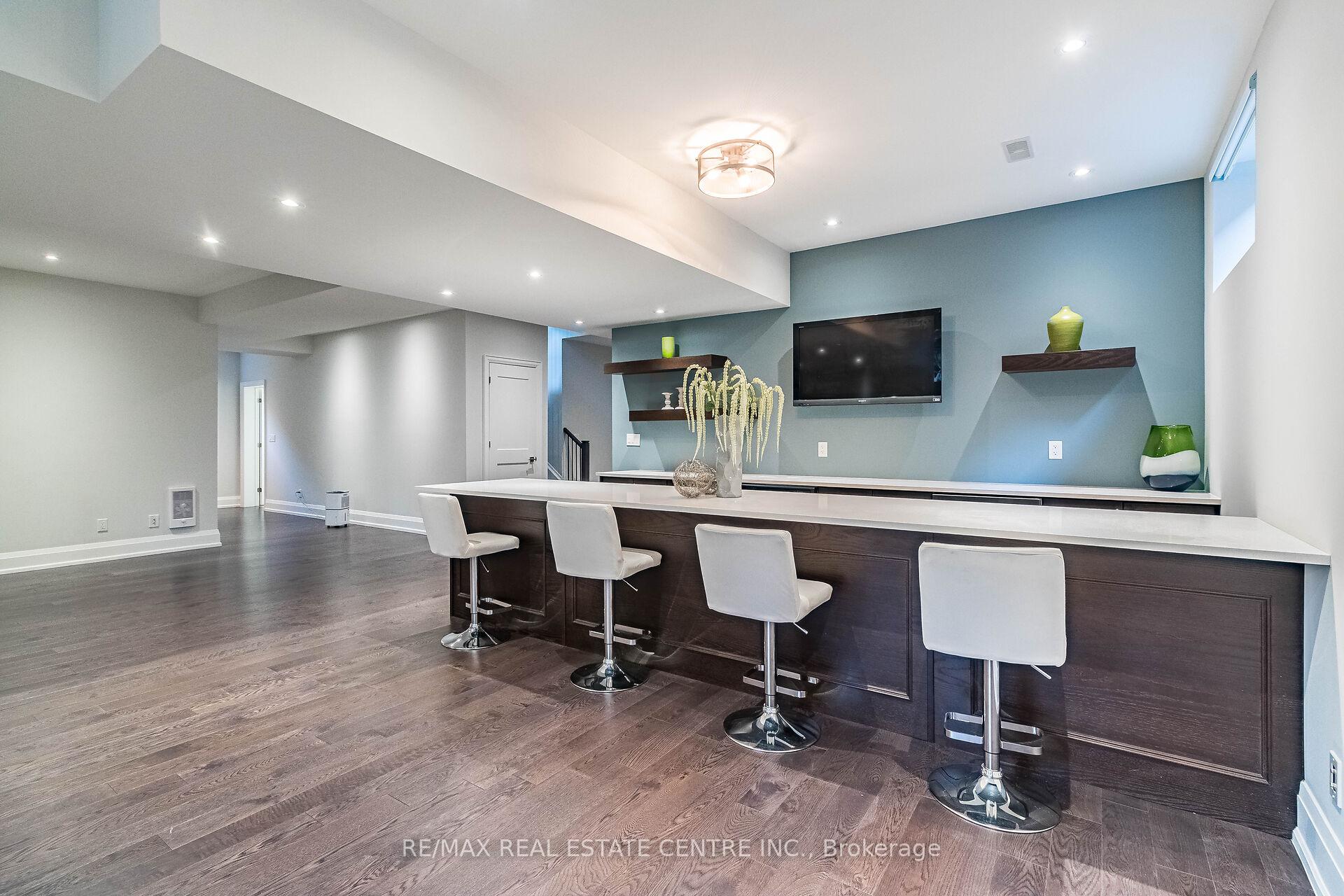 Photo 36 of 76 Ben Machree Drive, Mississauga, Port Credit — HOMEH