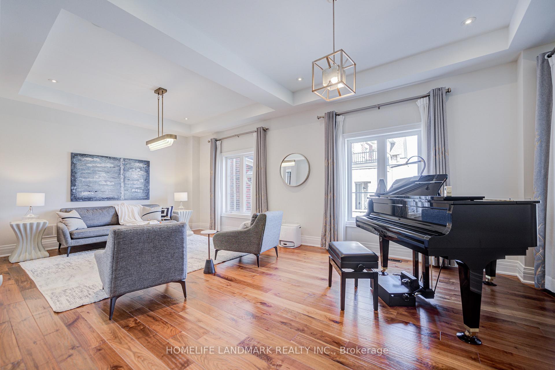 Photo 7 of 22 Aspy Court, Vaughan, Patterson — HOMEH