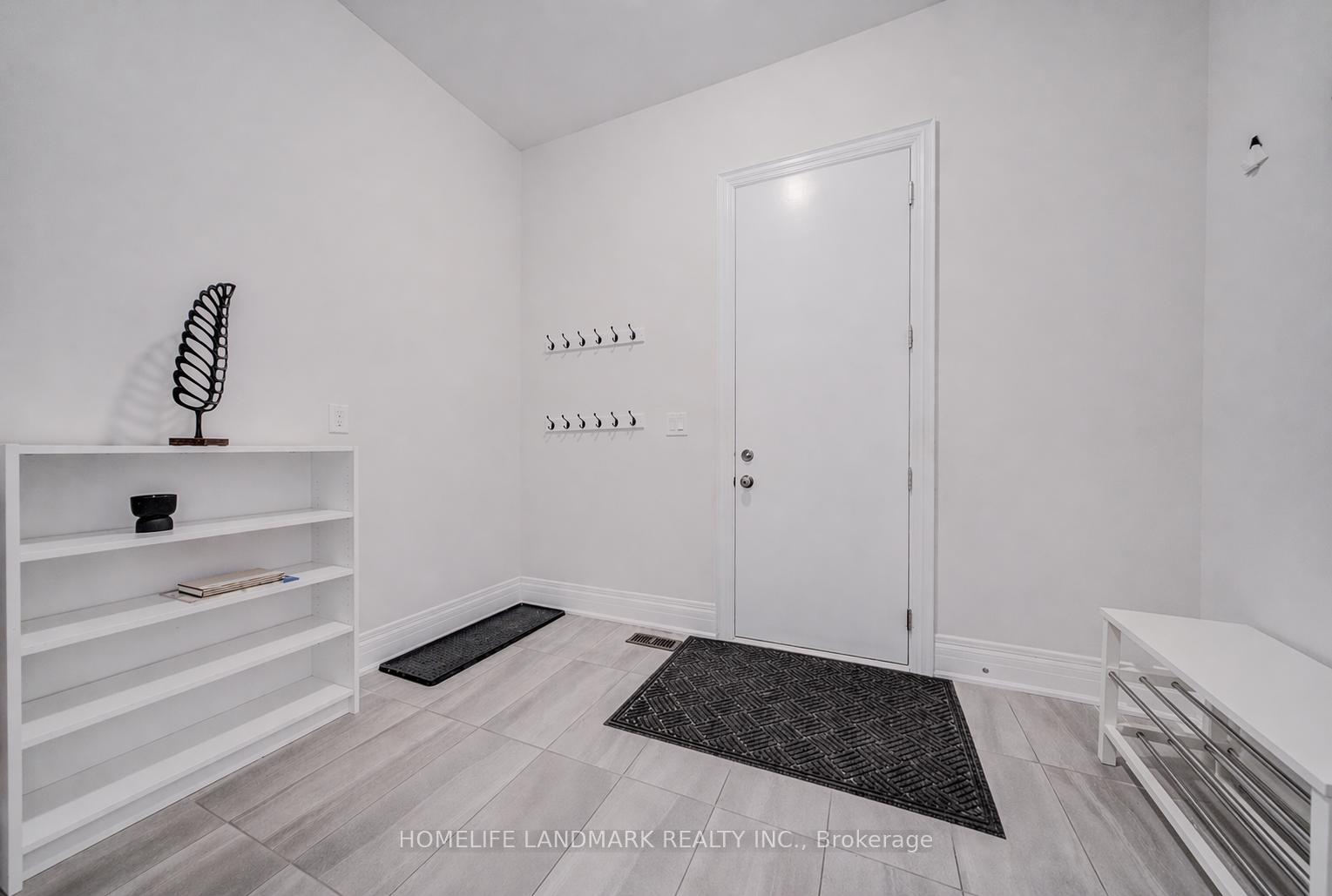 Photo 23 of 22 Aspy Court, Vaughan, Patterson — HOMEH