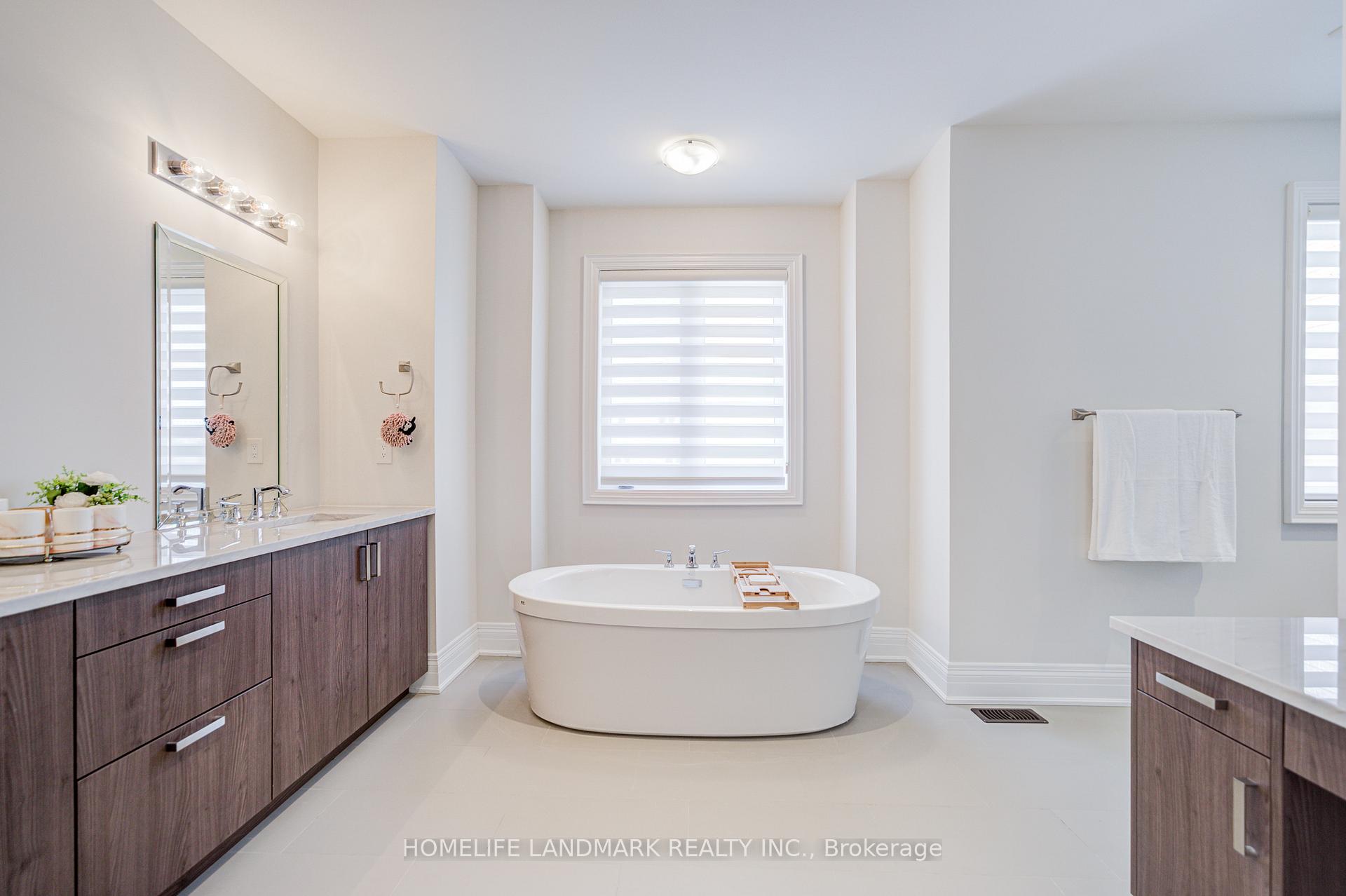 Photo 32 of 22 Aspy Court, Vaughan, Patterson — HOMEH