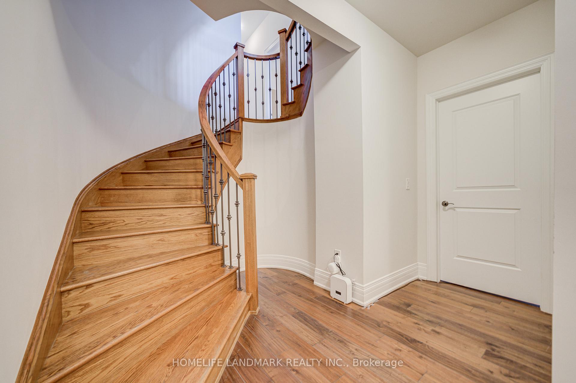 Photo 43 of 22 Aspy Court, Vaughan, Patterson — HOMEH