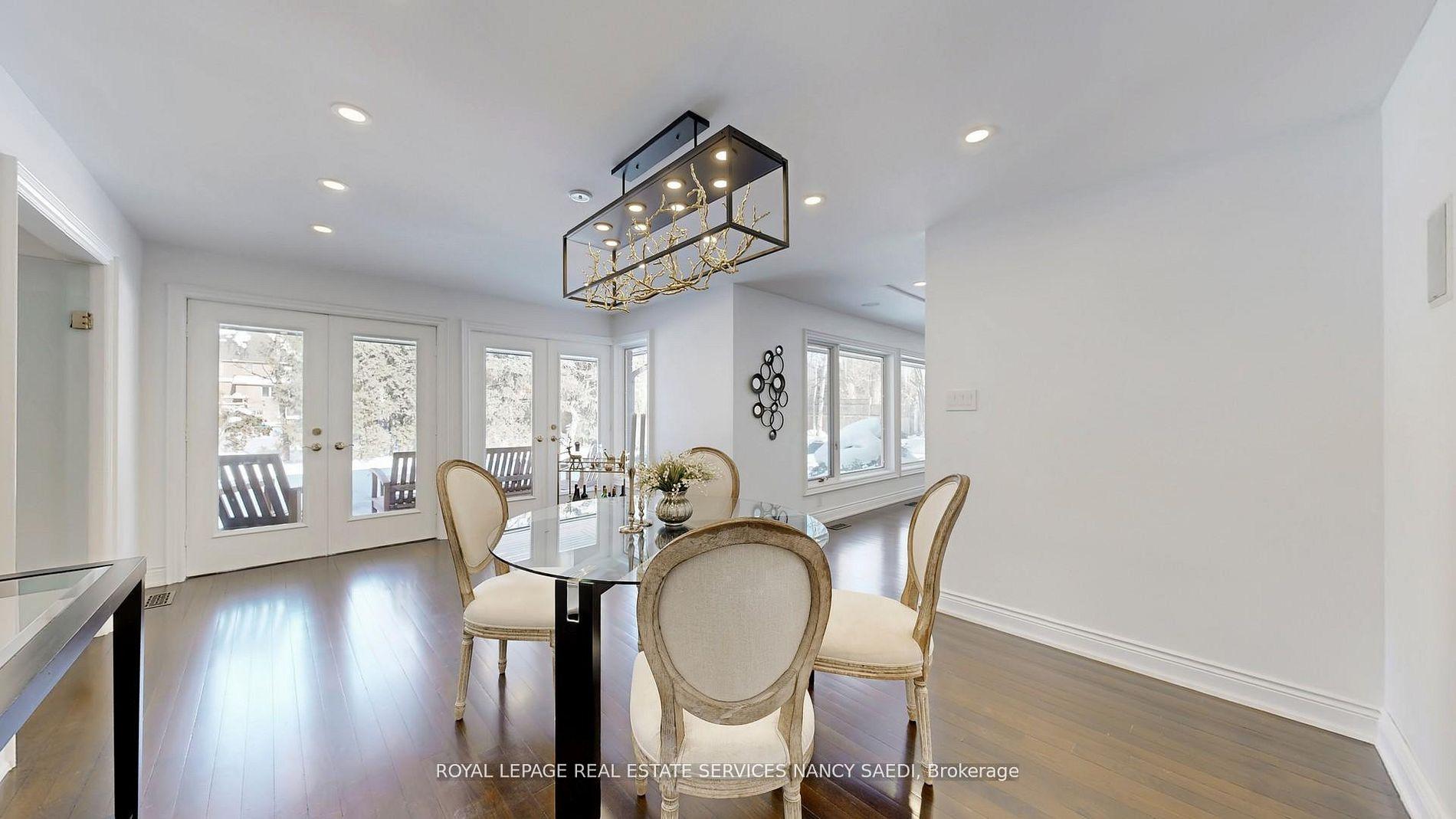 Photo 12 of 62 Wimpole Drive, North York, St. Andrew-Windfields — HOMEH