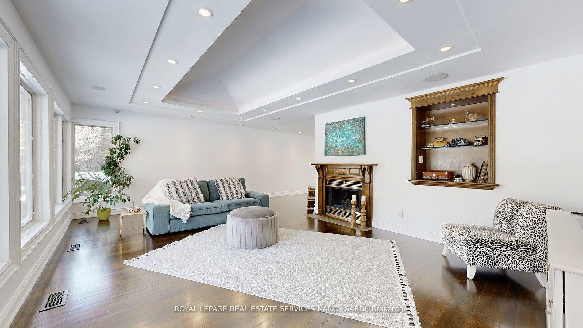 Photo 14 of 62 Wimpole Drive, North York, St. Andrew-Windfields — HOMEH