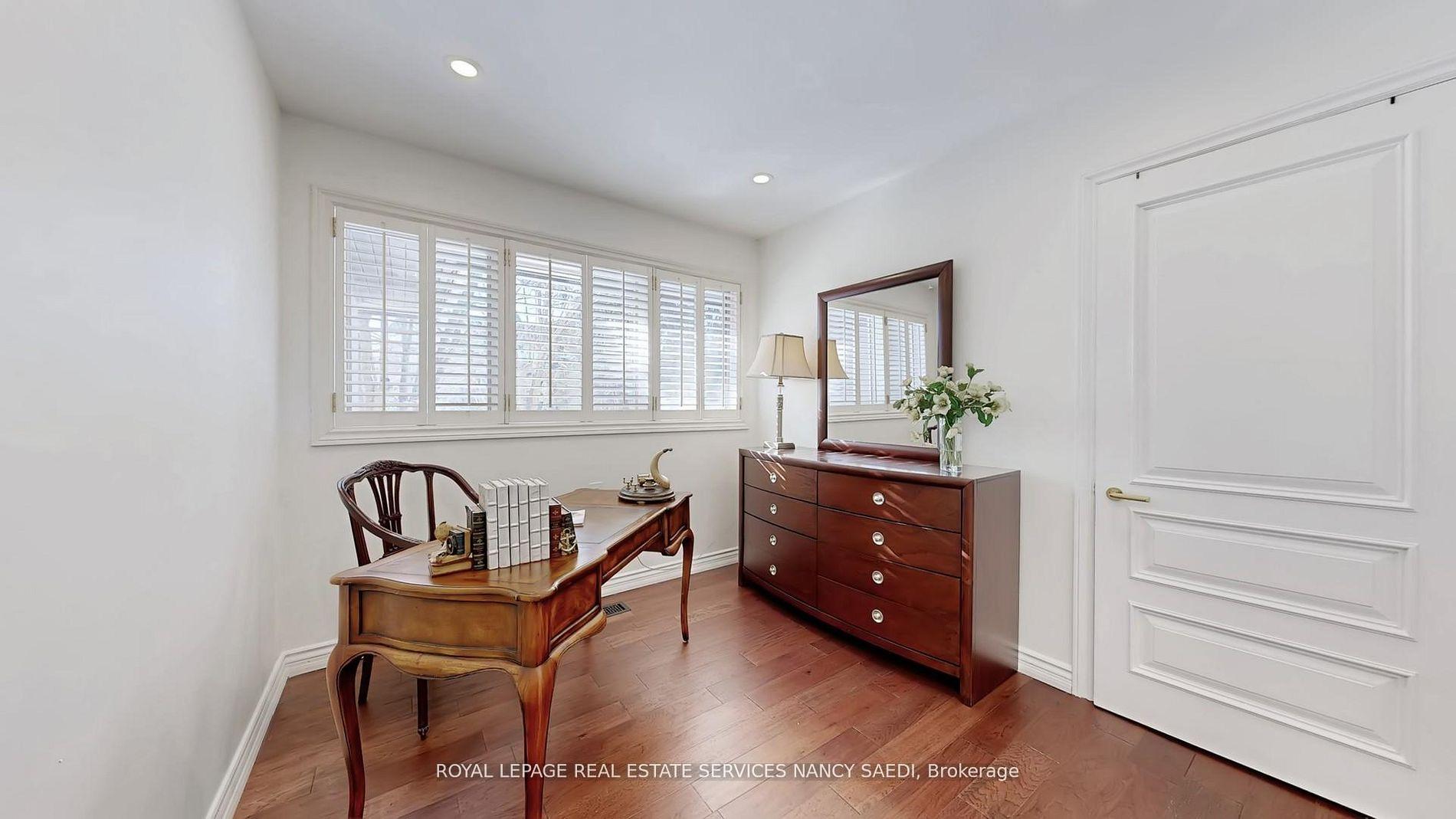 Photo 23 of 62 Wimpole Drive, North York, St. Andrew-Windfields — HOMEH