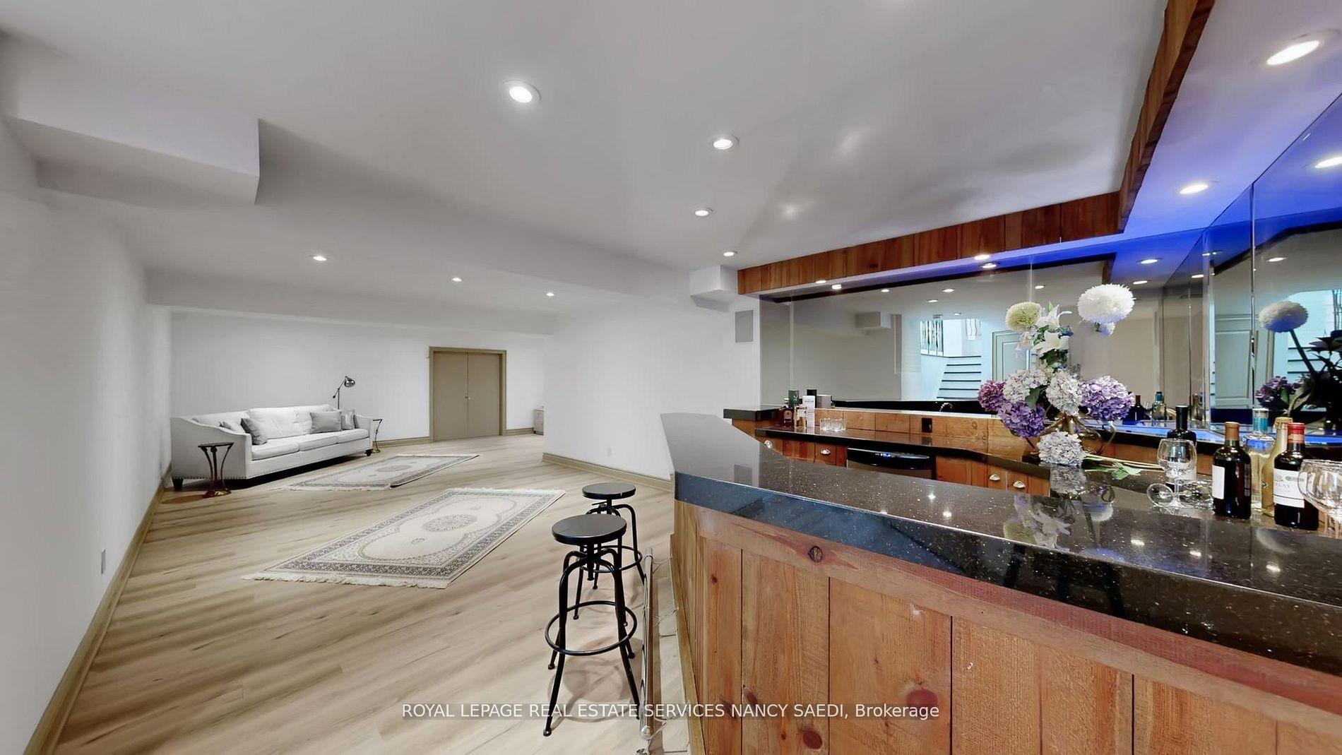 Photo 27 of 62 Wimpole Drive, North York, St. Andrew-Windfields — HOMEH