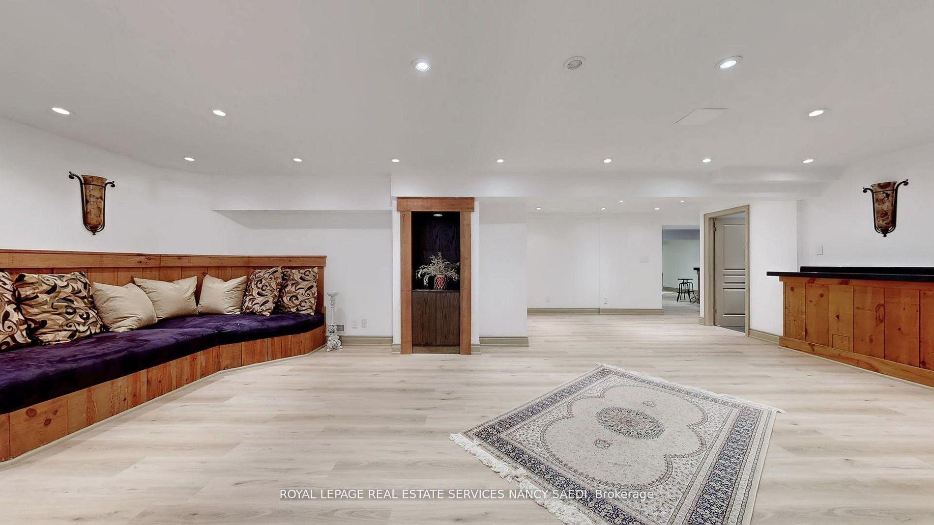 Photo 30 of 62 Wimpole Drive, North York, St. Andrew-Windfields — HOMEH